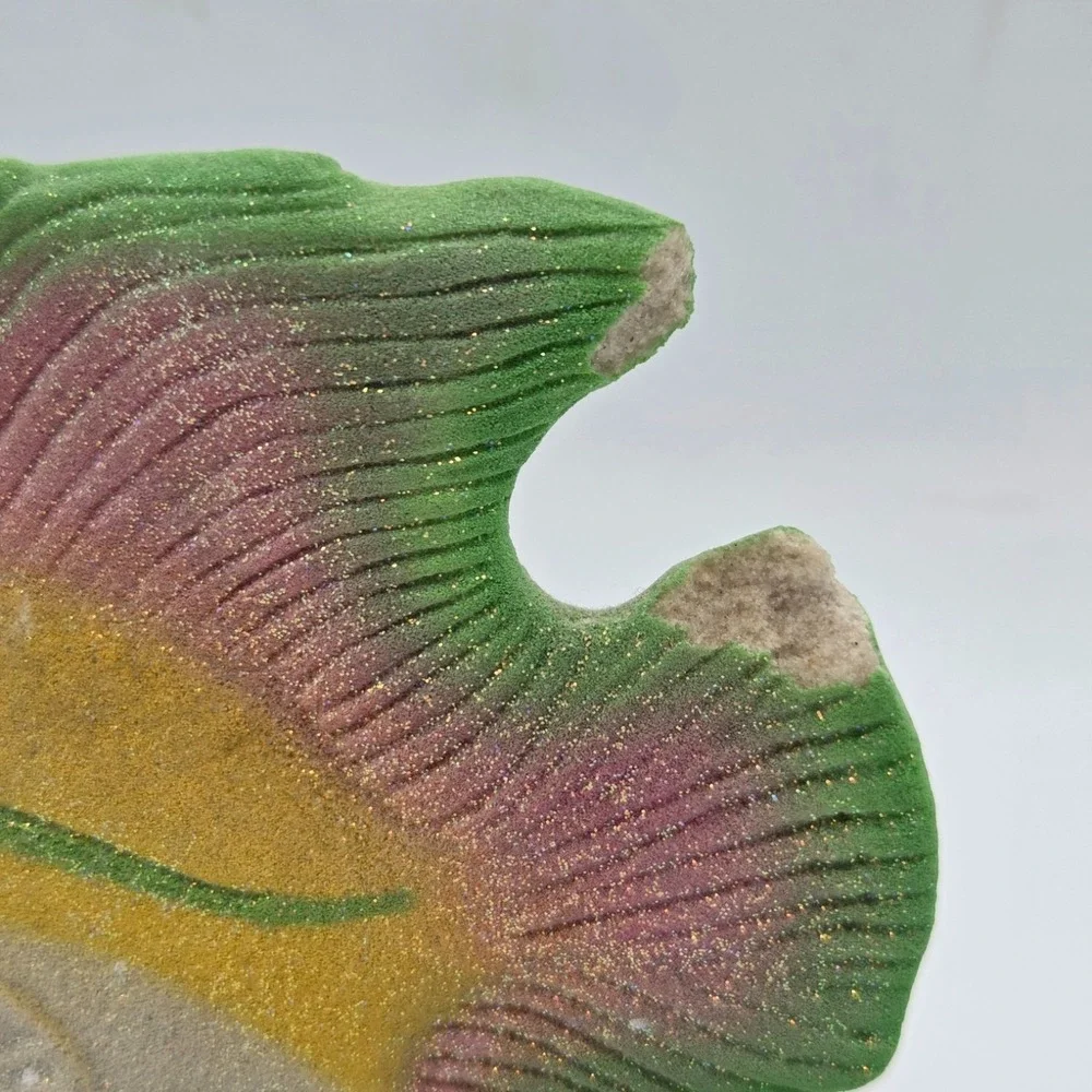 Vintage AMERICAN SAND ART CORP. 1993 GREEN PINK‎ and YELLOW FISH FIGURINE Retro